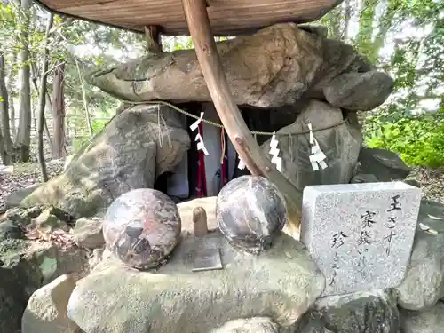 田縣神社の末社・摂社