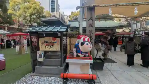 露天神社（お初天神）の{uncategorized: "未分類", other: "その他", undefined: "問題あり", building: "その他建物", grave: "お墓", sacred_gate: "鳥居", guardian: "狛犬", statue: "像", buddha: "仏像", history: "歴史", nature: "自然", garden: "庭園", animal: "動物", pagoda: "塔", temizu: "手水舎", mountain_gate: "山門・神門", sanctuary: "本殿・本堂", subordinate: "末社・摂社", art: "芸術", scenery: "景色", jizo: "地蔵", ema: "絵馬", goshuin: "御朱印", omikuji: "おみくじ", items: "授与品その他", amulet: "お守り", goshuincho: "御朱印帳", eats: "食事", festival: "お祭り", votive_dance: "神楽", shichigosan: "七五三参", wedding: "結婚式", experience: "体験その他", initially: "初詣", around: "周辺", anti_infection: "感染症対策"}