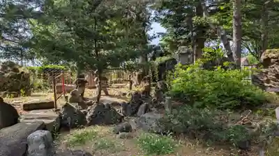 山部神社の庭園