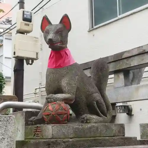 金丸稲荷神社の狛犬