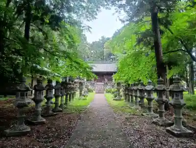 熊野神社の{uncategorized: "未分類", other: "その他", undefined: "問題あり", building: "その他建物", grave: "お墓", sacred_gate: "鳥居", guardian: "狛犬", statue: "像", buddha: "仏像", history: "歴史", nature: "自然", garden: "庭園", animal: "動物", pagoda: "塔", temizu: "手水舎", mountain_gate: "山門・神門", sanctuary: "本殿・本堂", subordinate: "末社・摂社", art: "芸術", scenery: "景色", jizo: "地蔵", ema: "絵馬", goshuin: "御朱印", omikuji: "おみくじ", items: "授与品その他", amulet: "お守り", goshuincho: "御朱印帳", eats: "食事", festival: "お祭り", votive_dance: "神楽", shichigosan: "七五三参", wedding: "結婚式", experience: "体験その他", initially: "初詣", around: "周辺", anti_infection: "感染症対策"}