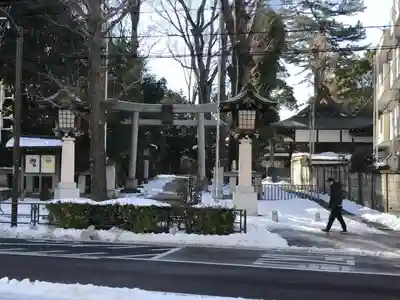 荻窪八幡神社の鳥居