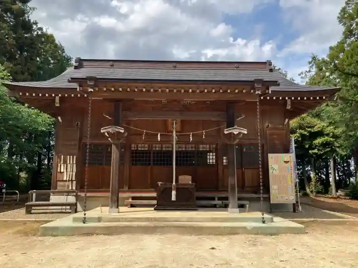 塚崎香取神社の{uncategorized: "未分類", other: "その他", undefined: "問題あり", building: "その他建物", grave: "お墓", sacred_gate: "鳥居", guardian: "狛犬", statue: "像", buddha: "仏像", history: "歴史", nature: "自然", garden: "庭園", animal: "動物", pagoda: "塔", temizu: "手水舎", mountain_gate: "山門・神門", sanctuary: "本殿・本堂", subordinate: "末社・摂社", art: "芸術", scenery: "景色", jizo: "地蔵", ema: "絵馬", goshuin: "御朱印", omikuji: "おみくじ", items: "授与品その他", amulet: "お守り", goshuincho: "御朱印帳", eats: "食事", festival: "お祭り", votive_dance: "神楽", shichigosan: "七五三参", wedding: "結婚式", experience: "体験その他", initially: "初詣", around: "周辺", anti_infection: "感染症対策"}