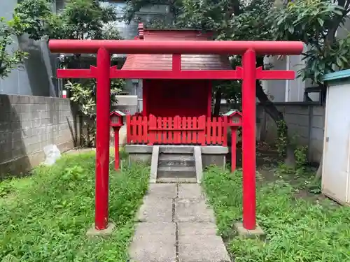 東関森稲荷社の鳥居