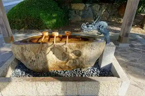 爲那都比古神社の手水