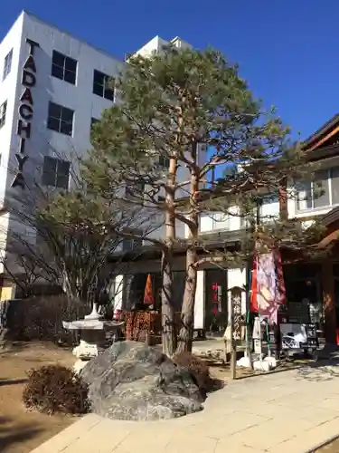 四柱神社の建物その他