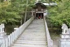 敢國神社の建物その他