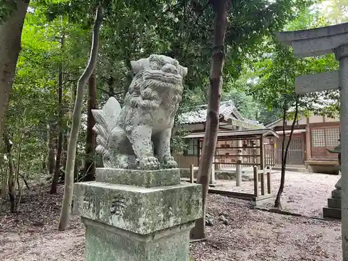 能褒野神社の狛犬