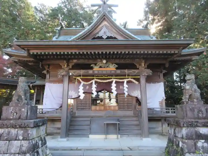 加波山三枝祇神社本宮の本殿・本堂