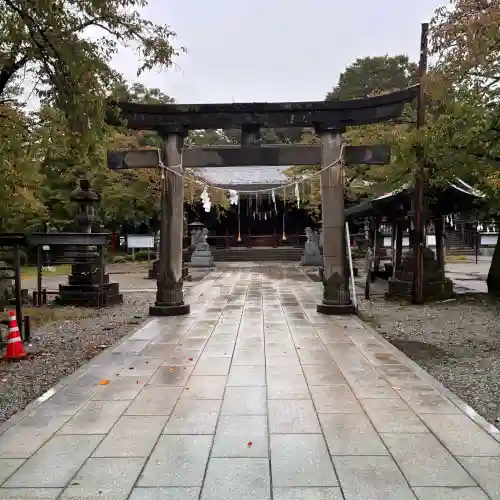 鳥海月山両所宮(山形県)
