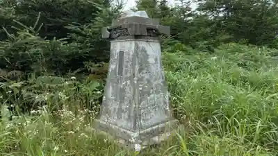 北里神社の像