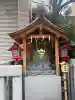 十番稲荷神社の{uncategorized: "未分類", other: "その他", undefined: "問題あり", building: "その他建物", grave: "お墓", sacred_gate: "鳥居", guardian: "狛犬", statue: "像", buddha: "仏像", history: "歴史", nature: "自然", garden: "庭園", animal: "動物", pagoda: "塔", temizu: "手水舎", mountain_gate: "山門・神門", sanctuary: "本殿・本堂", subordinate: "末社・摂社", art: "芸術", scenery: "景色", jizo: "地蔵", ema: "絵馬", goshuin: "御朱印", omikuji: "おみくじ", items: "授与品その他", amulet: "お守り", goshuincho: "御朱印帳", eats: "食事", festival: "お祭り", votive_dance: "神楽", shichigosan: "七五三参", wedding: "結婚式", experience: "体験その他", initially: "初詣", around: "周辺", anti_infection: "感染症対策"}