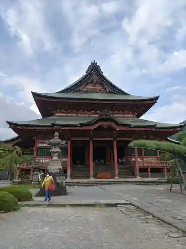 甲斐善光寺の本殿