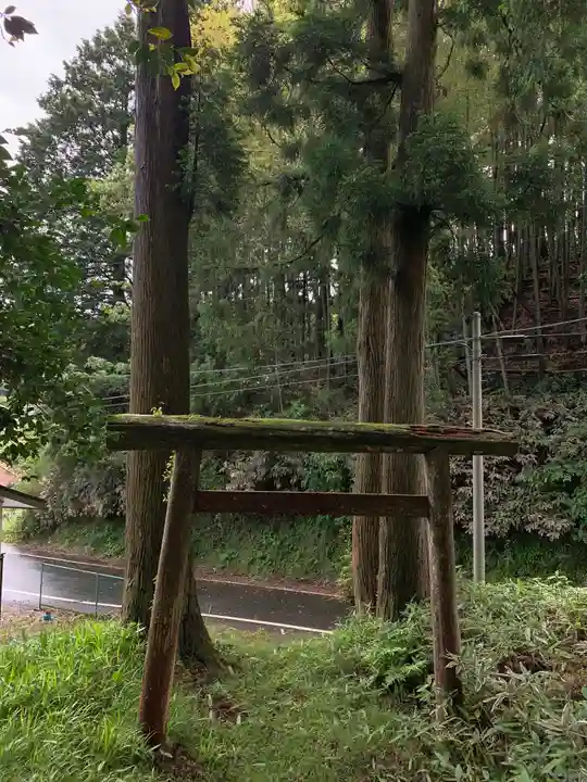 山神神社の鳥居