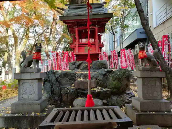 連理稲荷神社の本殿・本堂