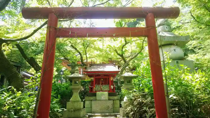 高幡不動尊 金剛寺の末社・摂社