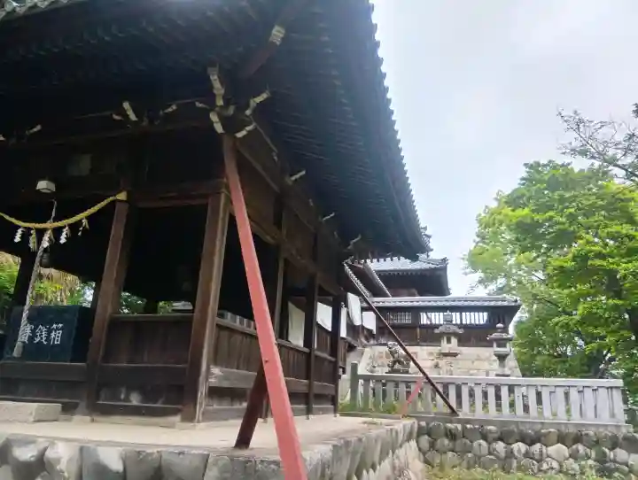 高桑八幡神社の{uncategorized: "未分類", other: "その他", undefined: "問題あり", building: "その他建物", grave: "お墓", sacred_gate: "鳥居", guardian: "狛犬", statue: "像", buddha: "仏像", history: "歴史", nature: "自然", garden: "庭園", animal: "動物", pagoda: "塔", temizu: "手水舎", mountain_gate: "山門・神門", sanctuary: "本殿・本堂", subordinate: "末社・摂社", art: "芸術", scenery: "景色", jizo: "地蔵", ema: "絵馬", goshuin: "御朱印", omikuji: "おみくじ", items: "授与品その他", amulet: "お守り", goshuincho: "御朱印帳", eats: "食事", festival: "お祭り", votive_dance: "神楽", shichigosan: "七五三参", wedding: "結婚式", experience: "体験その他", initially: "初詣", around: "周辺", anti_infection: "感染症対策"}
