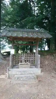 十倉神社の手水舎