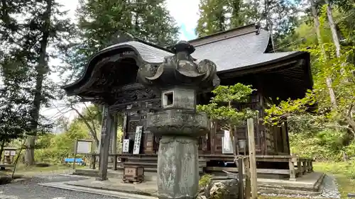 真福寺の本殿