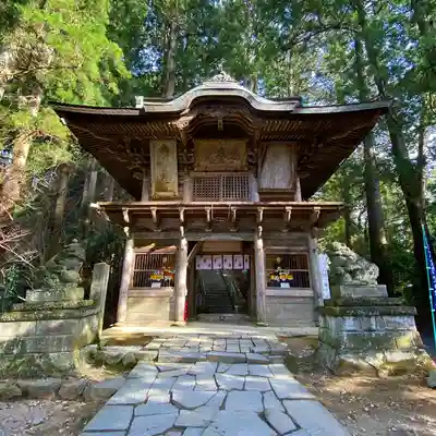 鷲子山上神社の山門・神門