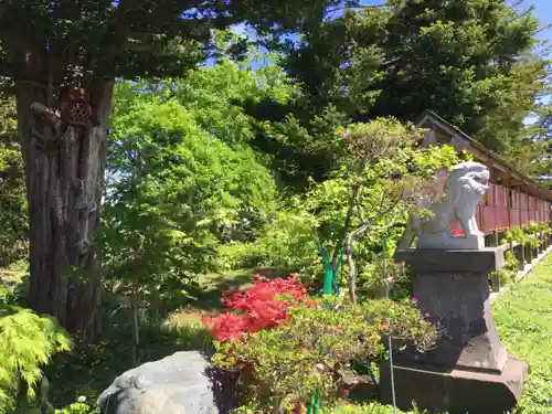 飯生神社の庭園