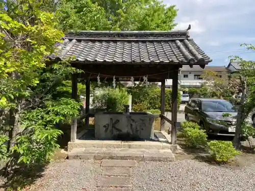 安藤神社の手水舎
