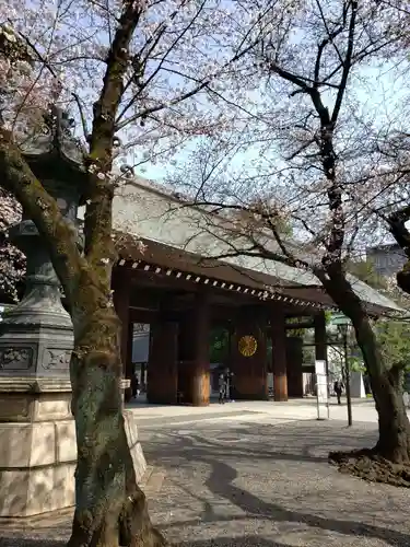 靖國神社の山門・神門