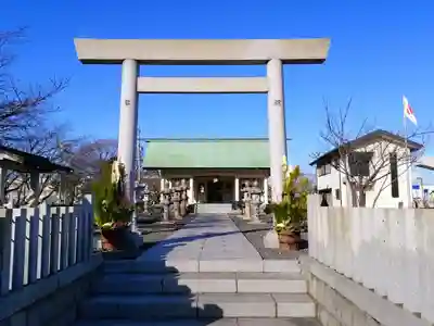 南陽神社の鳥居