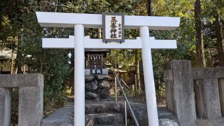三峯神社の鳥居