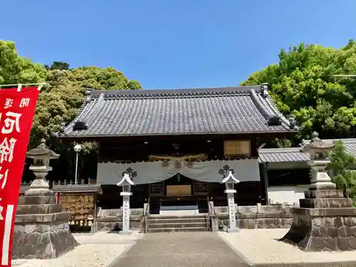 諏訪神社の本殿・本堂
