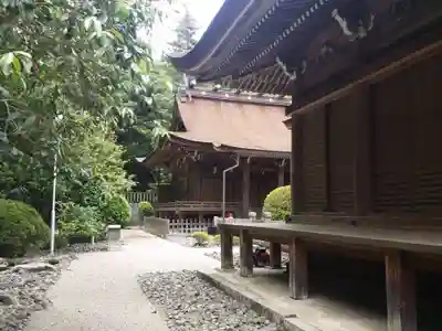 多田神社の本殿・本堂