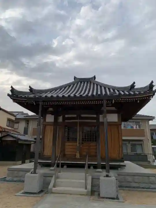 子安地蔵尊の本殿・本堂