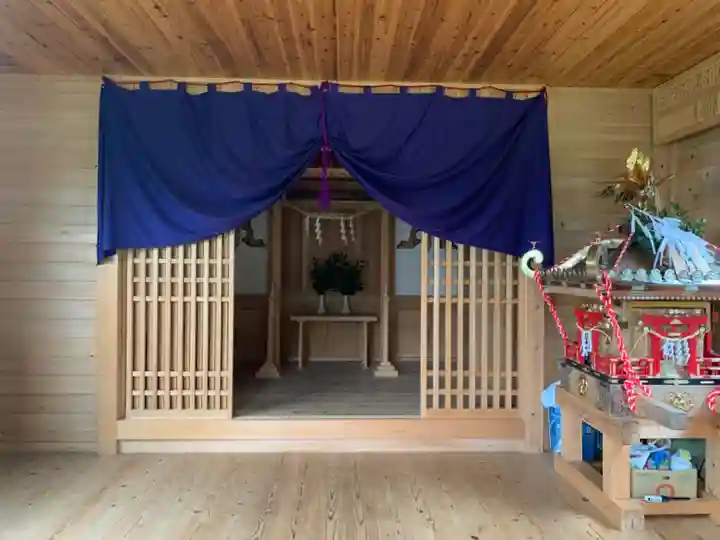 八幡神社の本殿・本堂