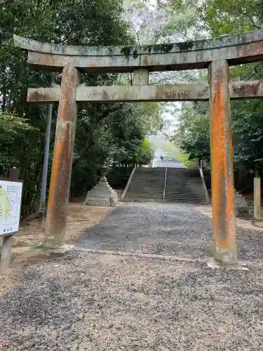 安仁神社の{uncategorized: "未分類", other: "その他", undefined: "問題あり", building: "その他建物", grave: "お墓", sacred_gate: "鳥居", guardian: "狛犬", statue: "像", buddha: "仏像", history: "歴史", nature: "自然", garden: "庭園", animal: "動物", pagoda: "塔", temizu: "手水舎", mountain_gate: "山門・神門", sanctuary: "本殿・本堂", subordinate: "末社・摂社", art: "芸術", scenery: "景色", jizo: "地蔵", ema: "絵馬", goshuin: "御朱印", omikuji: "おみくじ", items: "授与品その他", amulet: "お守り", goshuincho: "御朱印帳", eats: "食事", festival: "お祭り", votive_dance: "神楽", shichigosan: "七五三参", wedding: "結婚式", experience: "体験その他", initially: "初詣", around: "周辺", anti_infection: "感染症対策"}