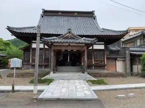 帆山寺の本殿