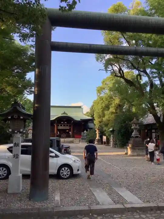 溝旗神社(肇國神社)の鳥居