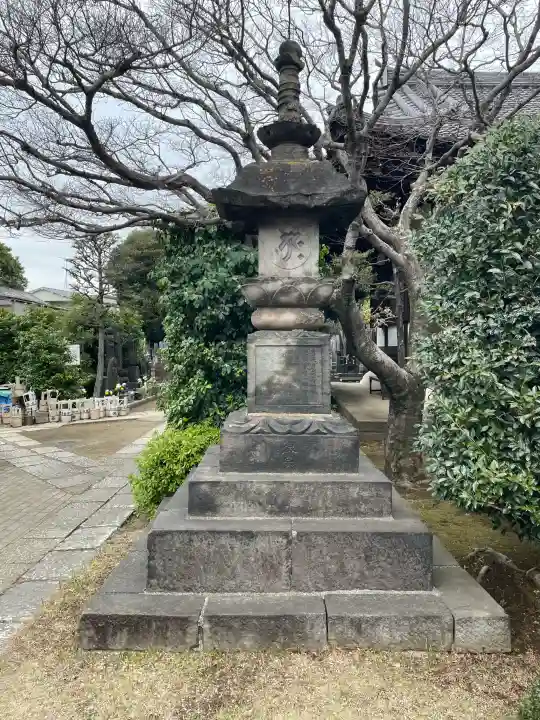 與楽寺の{uncategorized: "未分類", other: "その他", undefined: "問題あり", building: "その他建物", grave: "お墓", sacred_gate: "鳥居", guardian: "狛犬", statue: "像", buddha: "仏像", history: "歴史", nature: "自然", garden: "庭園", animal: "動物", pagoda: "塔", temizu: "手水舎", mountain_gate: "山門・神門", sanctuary: "本殿・本堂", subordinate: "末社・摂社", art: "芸術", scenery: "景色", jizo: "地蔵", ema: "絵馬", goshuin: "御朱印", omikuji: "おみくじ", items: "授与品その他", amulet: "お守り", goshuincho: "御朱印帳", eats: "食事", festival: "お祭り", votive_dance: "神楽", shichigosan: "七五三参", wedding: "結婚式", experience: "体験その他", initially: "初詣", around: "周辺", anti_infection: "感染症対策"}