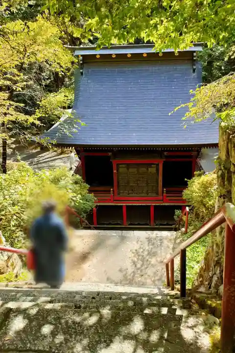 花園神社の本殿・本堂