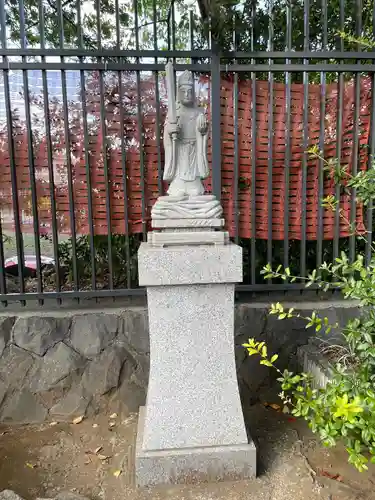 菊名池弁財天(神奈川県)