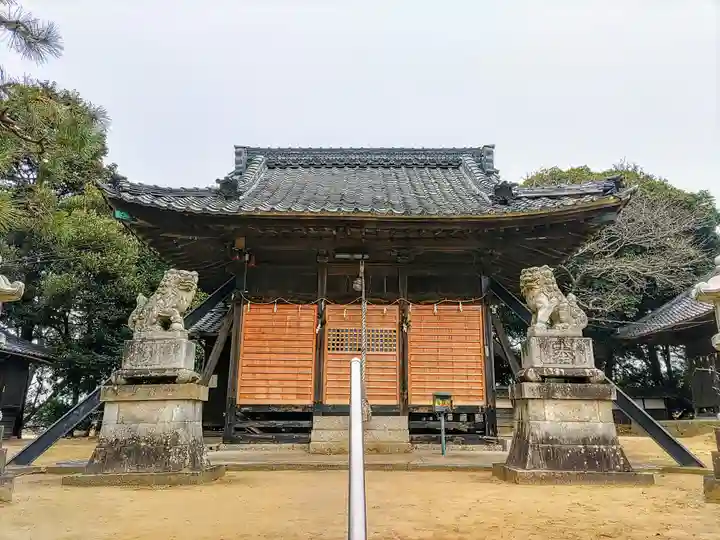 村高天神社の本殿・本堂