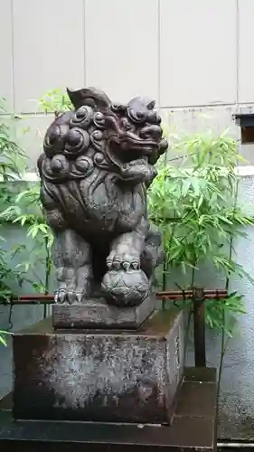 烏森神社の狛犬