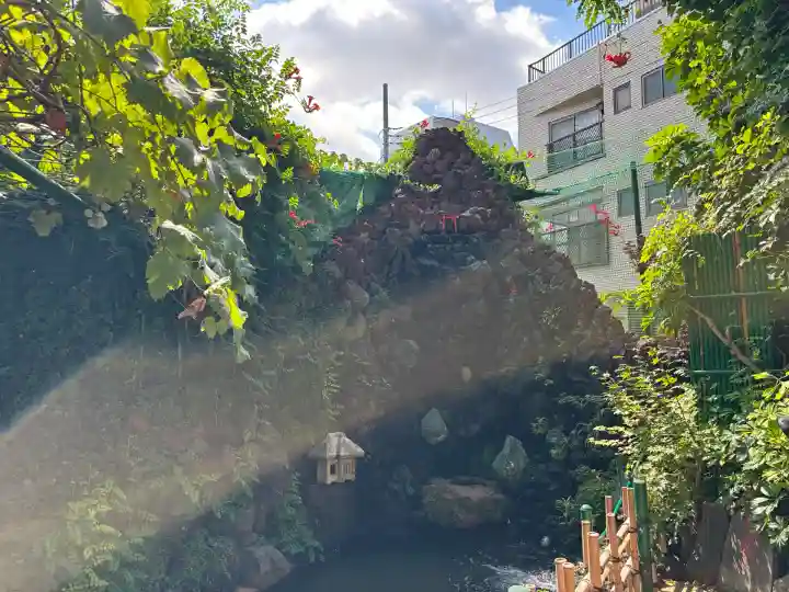 吉原弁財天本宮(吉原神社奥宮)(東京都)