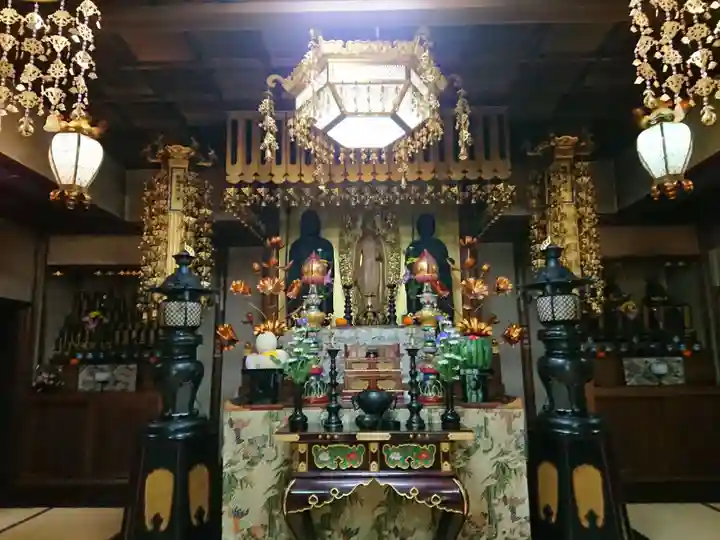 観聴寺の本殿・本堂