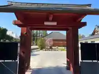 嶺松院の山門・神門
