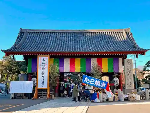 護国寺の山門