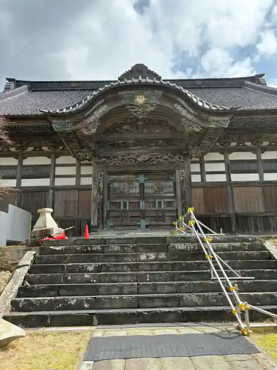 総持寺祖院の{uncategorized: "未分類", other: "その他", undefined: "問題あり", building: "その他建物", grave: "お墓", sacred_gate: "鳥居", guardian: "狛犬", statue: "像", buddha: "仏像", history: "歴史", nature: "自然", garden: "庭園", animal: "動物", pagoda: "塔", temizu: "手水舎", mountain_gate: "山門・神門", sanctuary: "本殿・本堂", subordinate: "末社・摂社", art: "芸術", scenery: "景色", jizo: "地蔵", ema: "絵馬", goshuin: "御朱印", omikuji: "おみくじ", items: "授与品その他", amulet: "お守り", goshuincho: "御朱印帳", eats: "食事", festival: "お祭り", votive_dance: "神楽", shichigosan: "七五三参", wedding: "結婚式", experience: "体験その他", initially: "初詣", around: "周辺", anti_infection: "感染症対策"}