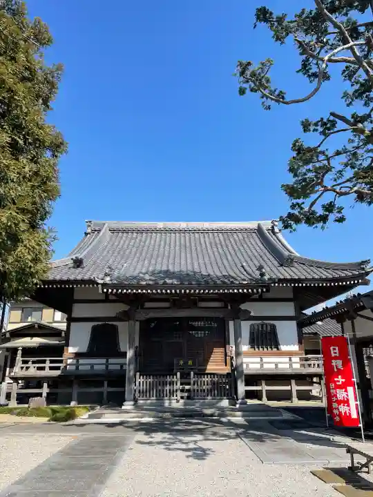 石田寺の本殿・本堂