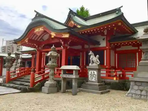 稲荷神社の本殿