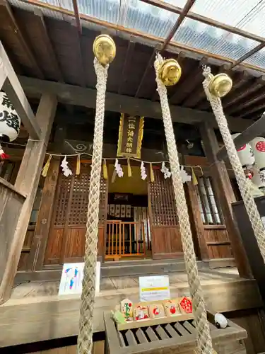 泊神社の本殿・本堂