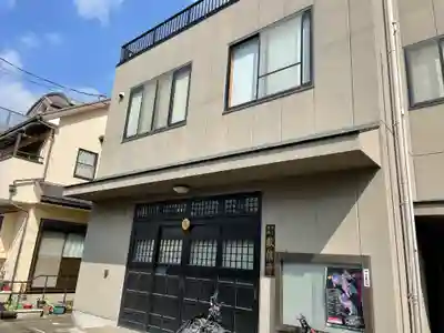 教信寺の本殿・本堂